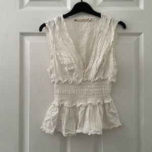 Chelsea and voielet off white top